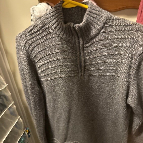 Men's Gray Sweater 100% Cotton - Picture 2 of 5